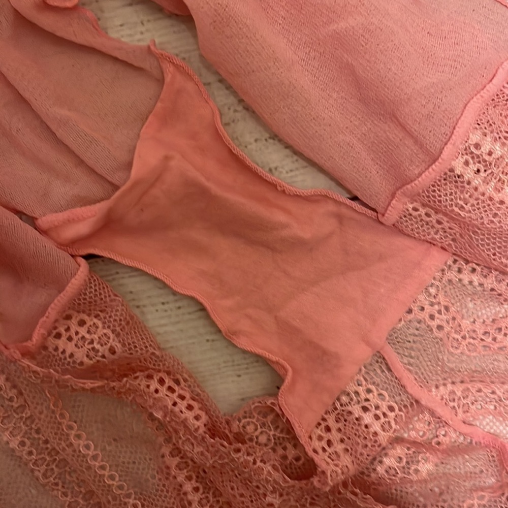 NWOT Victorias Secret bra w/coordinating panty. Sizes 38D and XL.​​​​ - Picture 5 of 11